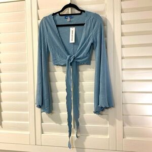 🌼 NWT Urban Outfitters fairy sleeve top